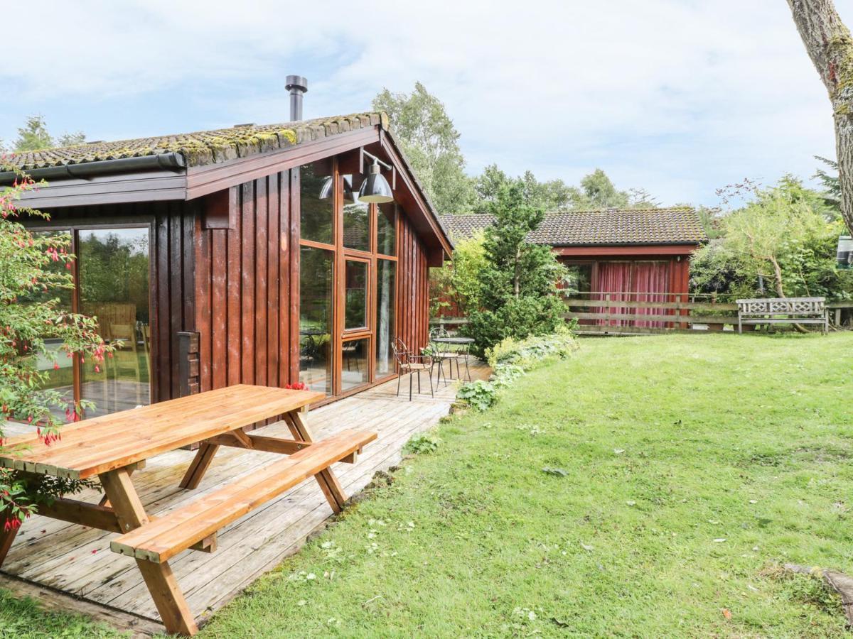 26 Dukes Meadow Villa Ellonby Exterior photo